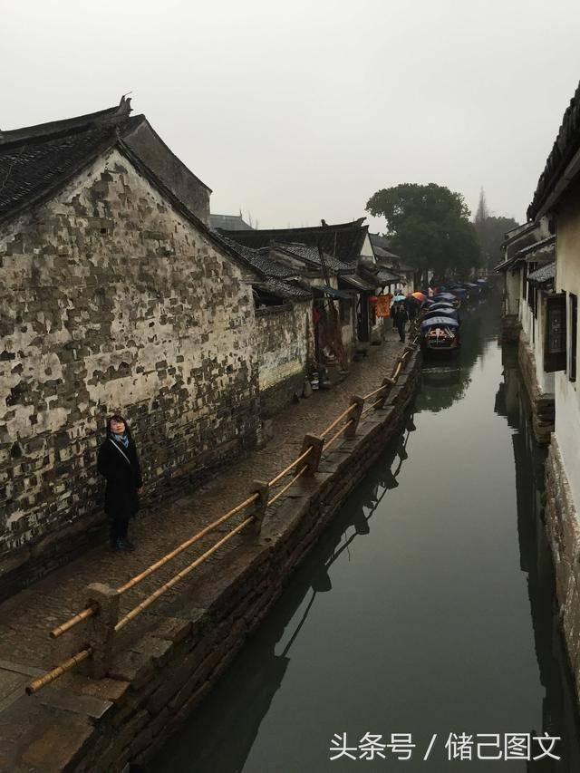 点燃的炸弹人